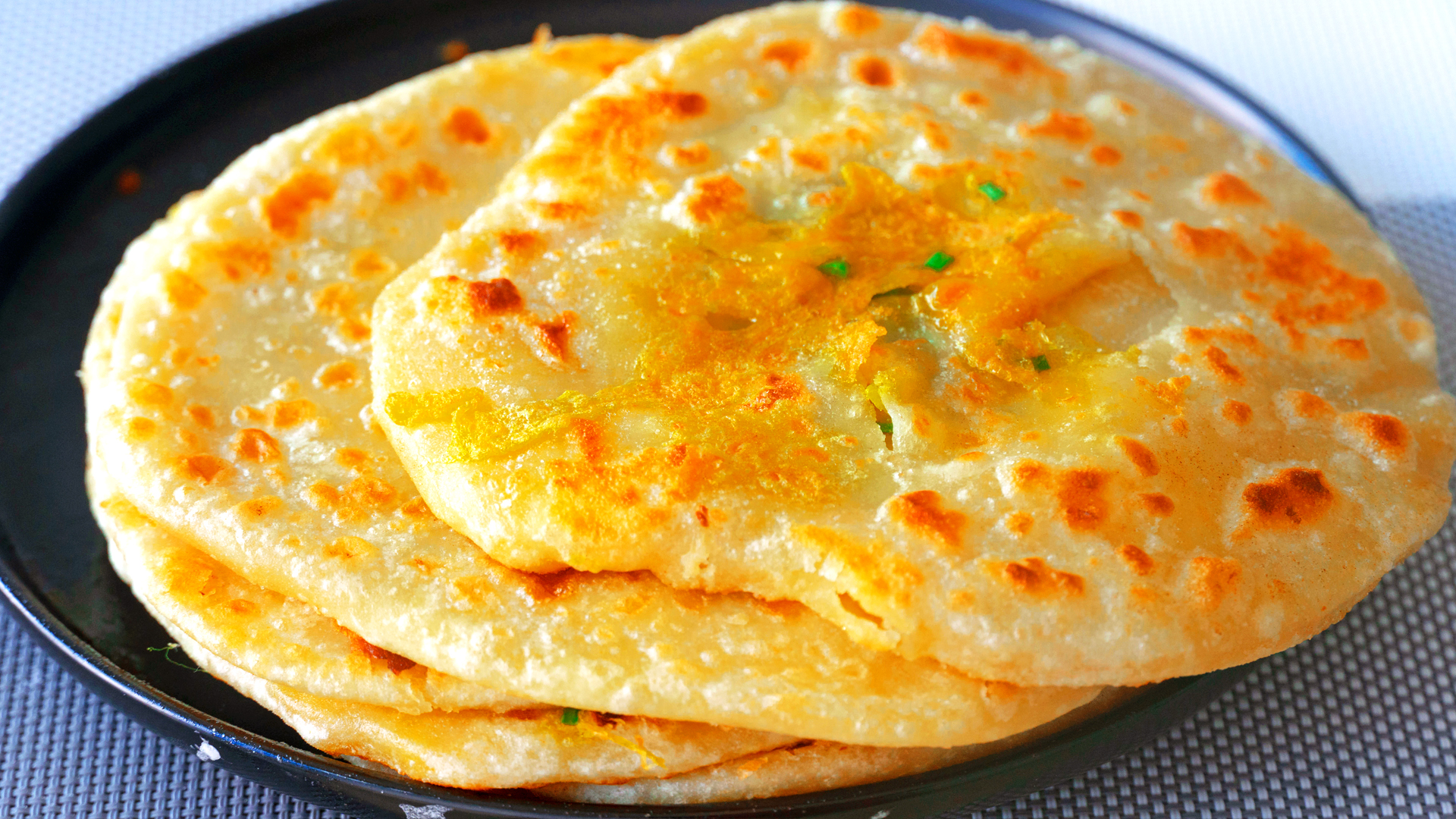 Add a few eggs to the flour to make a delicious and nutritious breakfast that the whole family loves