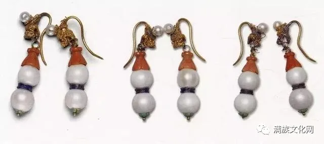 满族耳饰习俗：一耳三钳