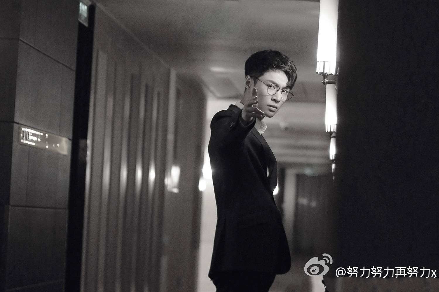 张艺兴参演正午新剧，或为反派，搭档三大“高手”