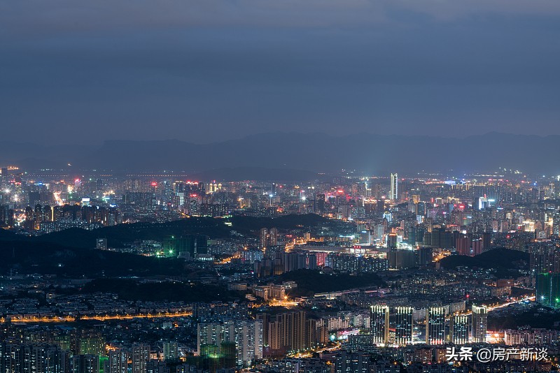 想在今年买房，越靠近这3处房子越保值，专家：