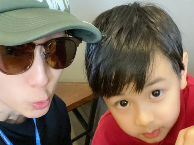 本以為林志穎的兒子夠帥，看見吳尊兒子，才知道什麼是男神誕生