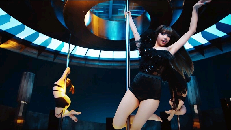 只有LISA做得到？ 出道突破南韓所有女Solo預售銷量，中韓評價好嗎