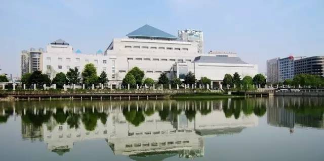 武汉原来有那么多免费的景点！还都在地铁边上
