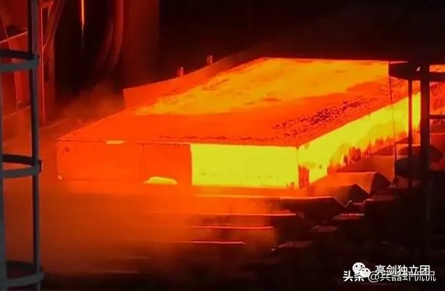 当年无法解决的航母特种钢是怎么被攻克的？要感谢这两家企业