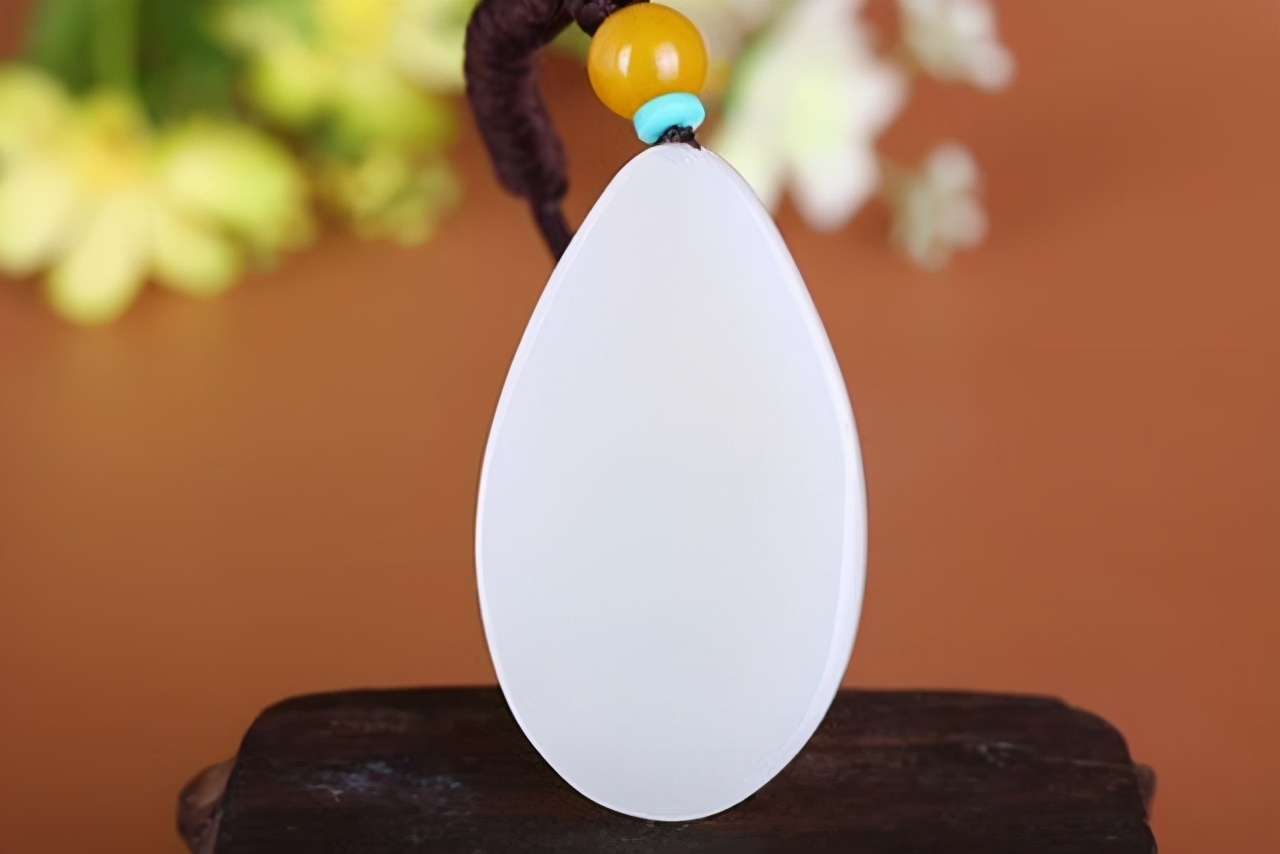 What is the difference between agate and jade, and how to identify iNEWS