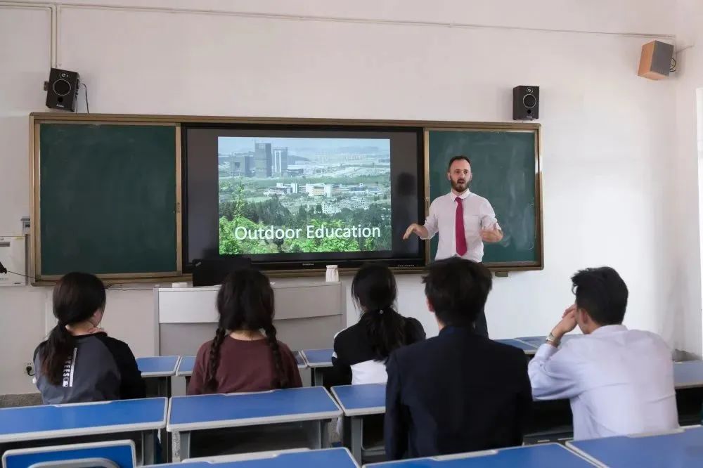 成人、成才、成功 | 长水外国语中学欢迎您