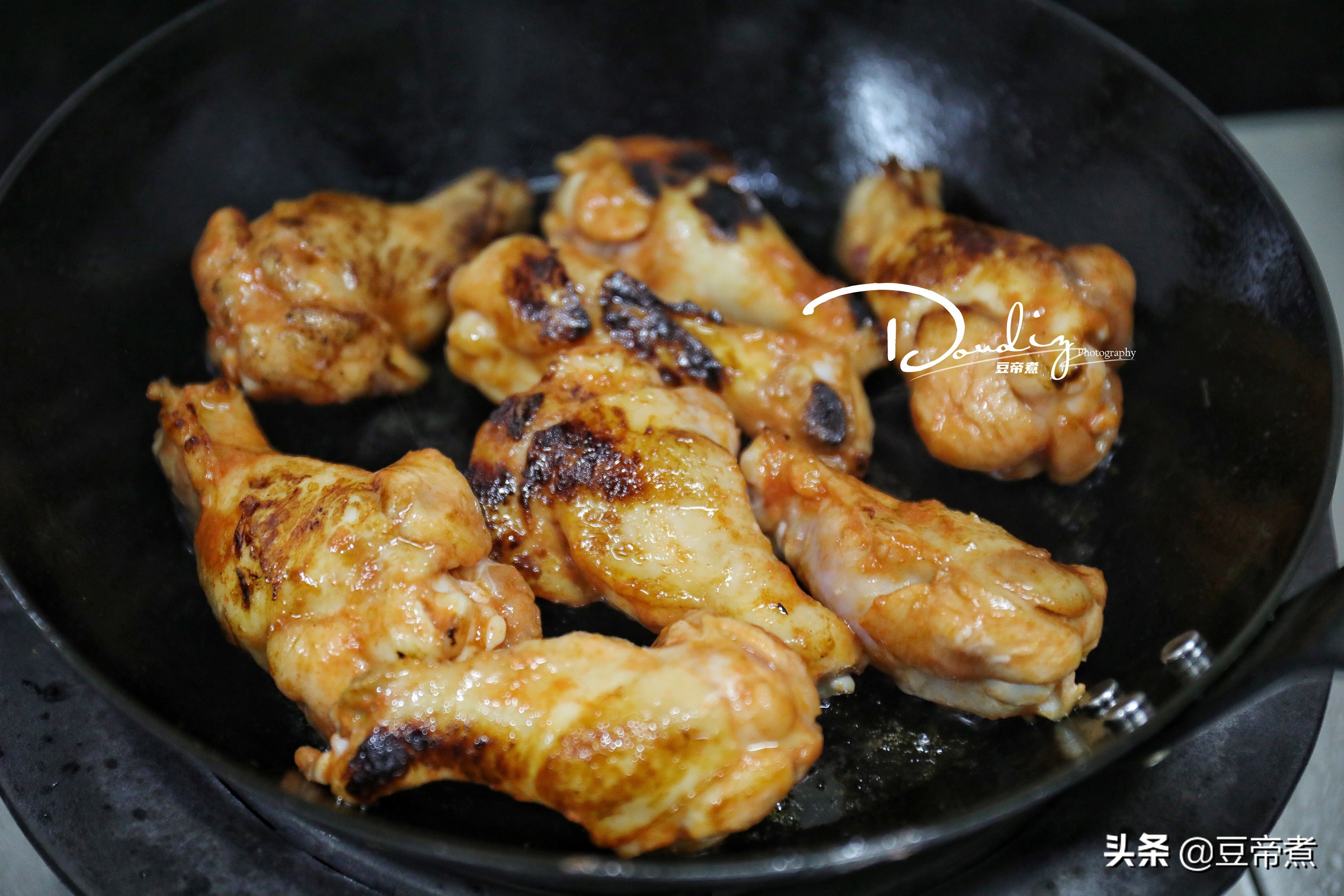 不要再做可乐鸡翅了，试试这个更好吃的做法吧，口感酸甜特别有味