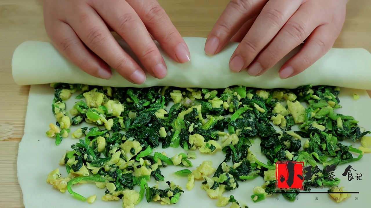 春季要多吃菠菜，補鐵又補鈣，學會這種做法，出鍋孩子吃美了，香