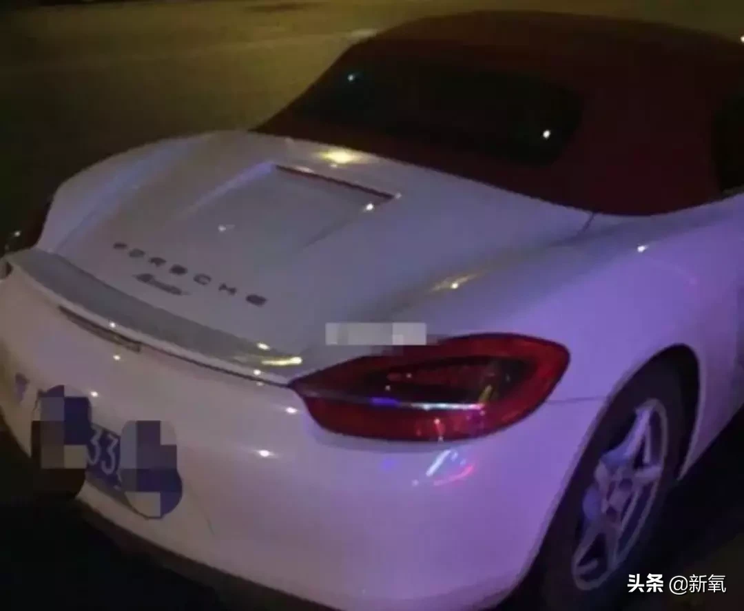 顶流女网红为送男友出道开娱乐公司,这就是富婆的快乐?