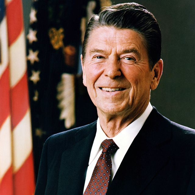 《烏袍糾察隊》第三季新劇照暴光 詹森·阿克斯扮演的兵士男孩表態！