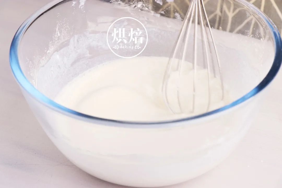 不蒸不烤 糯米糊一煎一包 三分钟一块 撒黄豆粉 香糯绵软 巨好吃