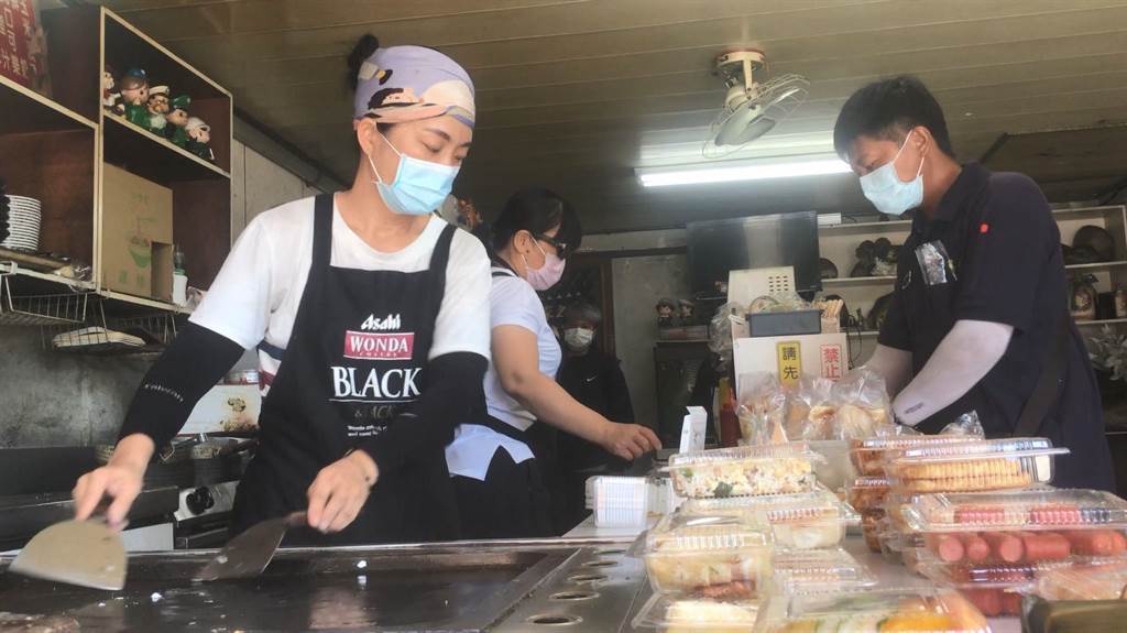 本島全部“逆時中”！ 花蓮縣政府晚間轉彎宣布餐飲禁內用