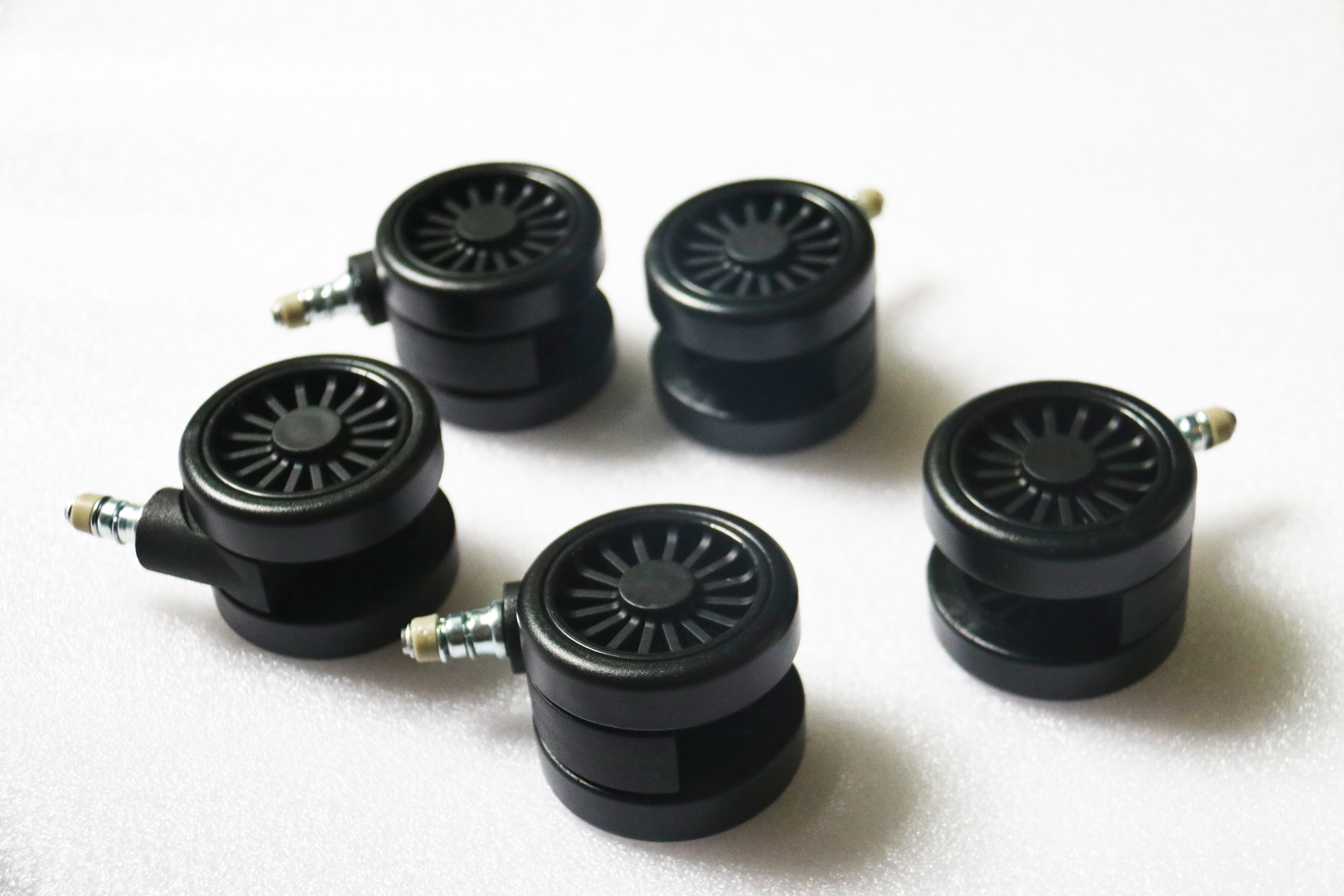 玩的不仅是游戏，午间小憩也适合：安德斯特赤焰王座电竞椅实测