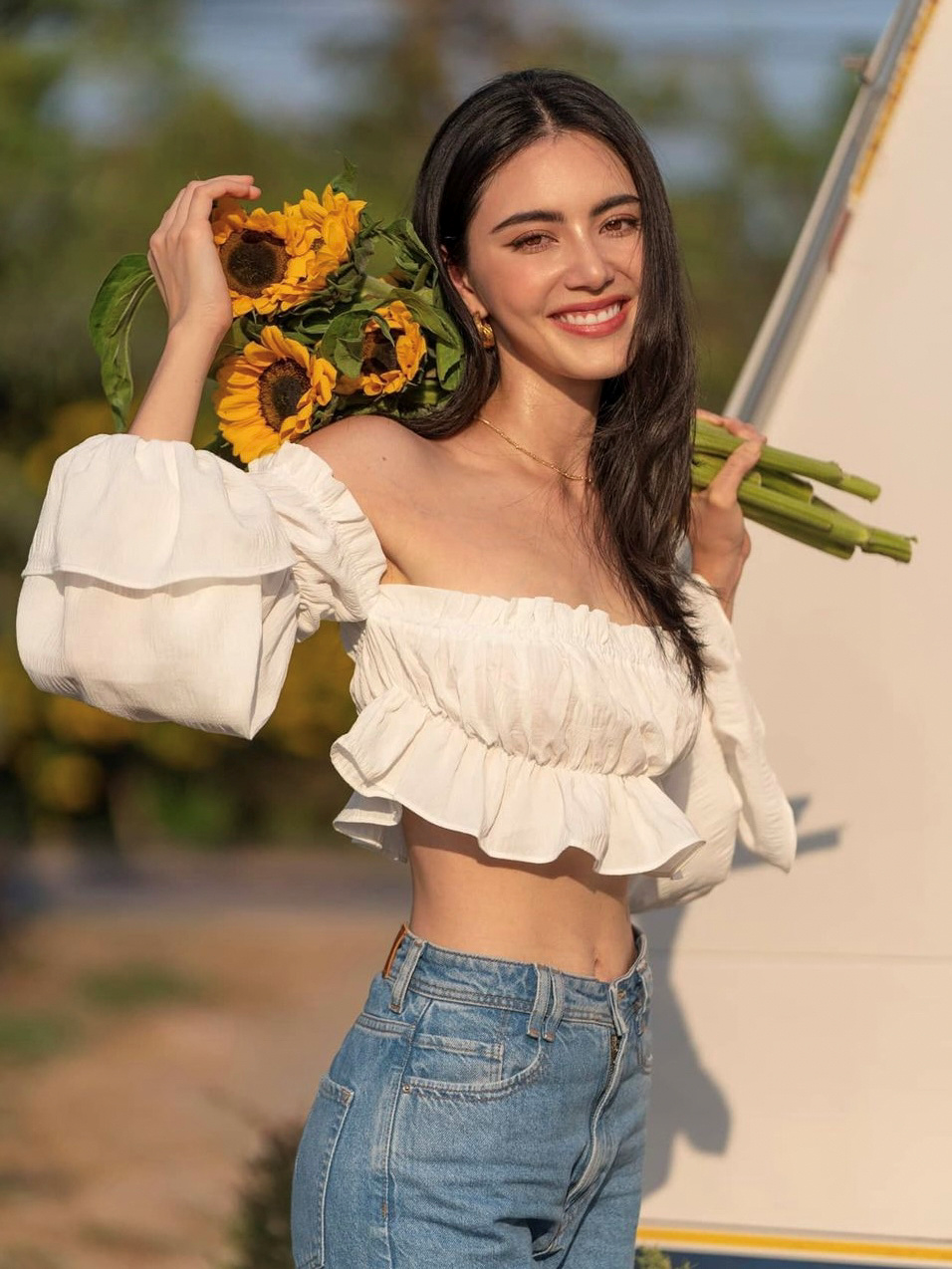 Just look at these three popular actresses to see how beautiful the