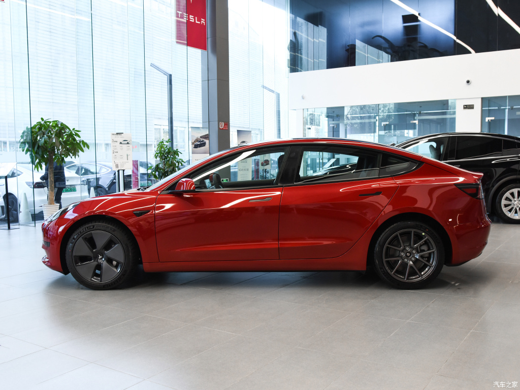 续航605公里 国产新款特斯拉Model 3上市