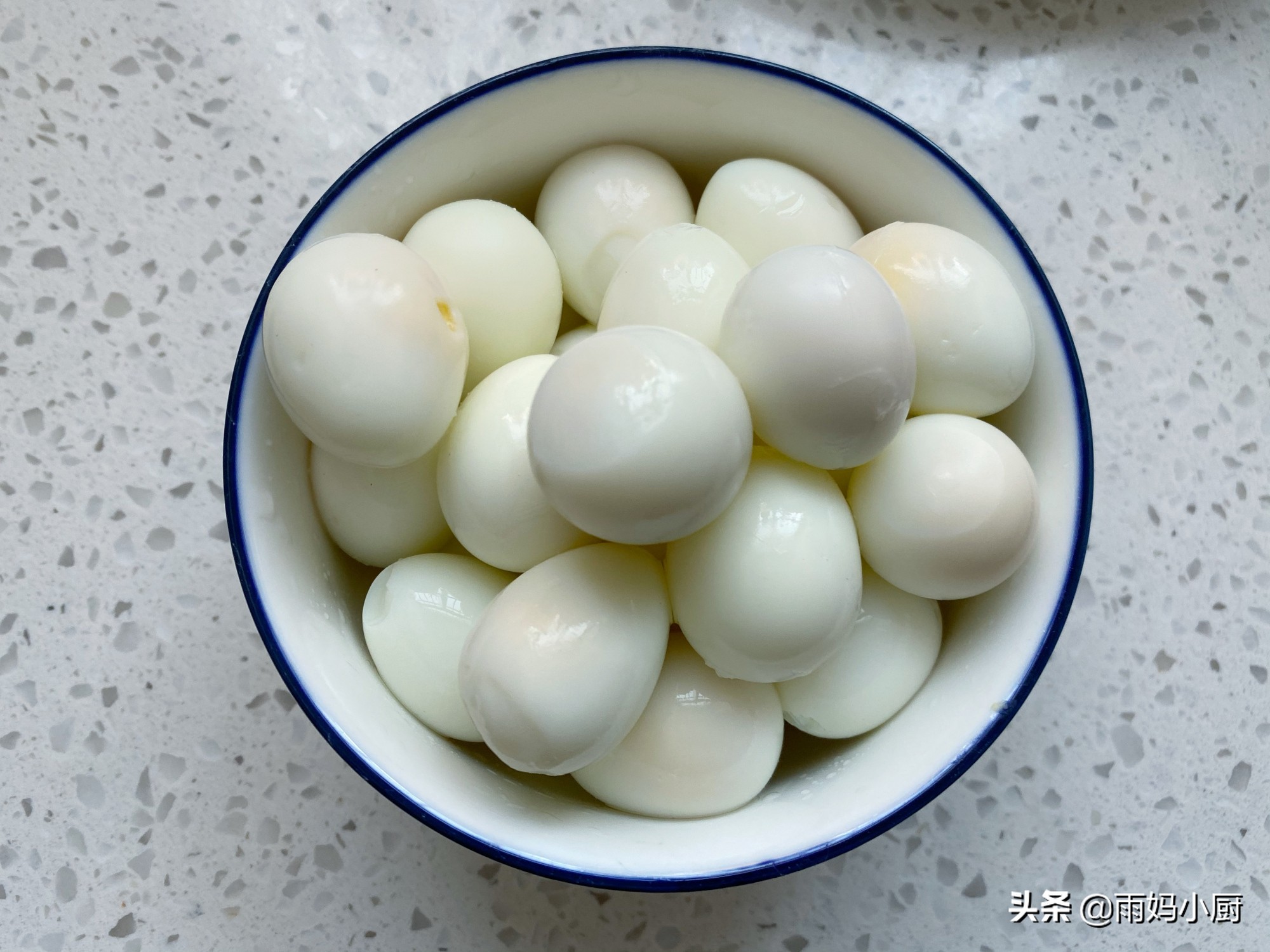 元旦团圆必做的炖菜，鲜香入味的五花肉炖鹌鹑蛋，美味滋补超下饭