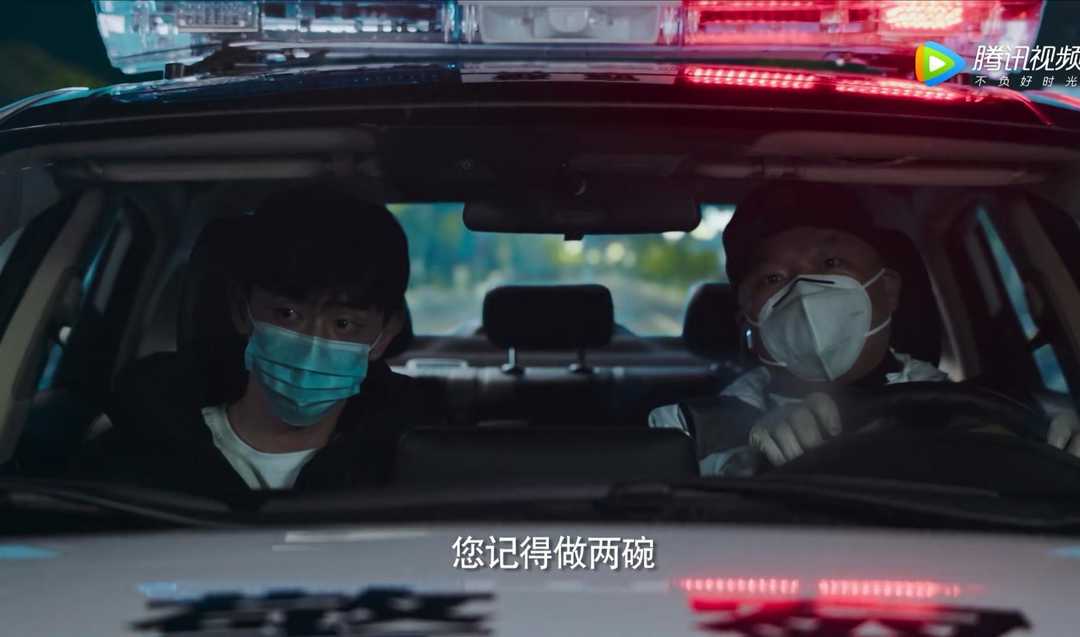 《在一起》邓伦：宋小强重返重症区，恐惧是本能，勇敢是选择！