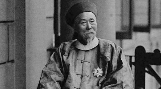 当时李鸿章的最高权利，相当于现在什么官位？