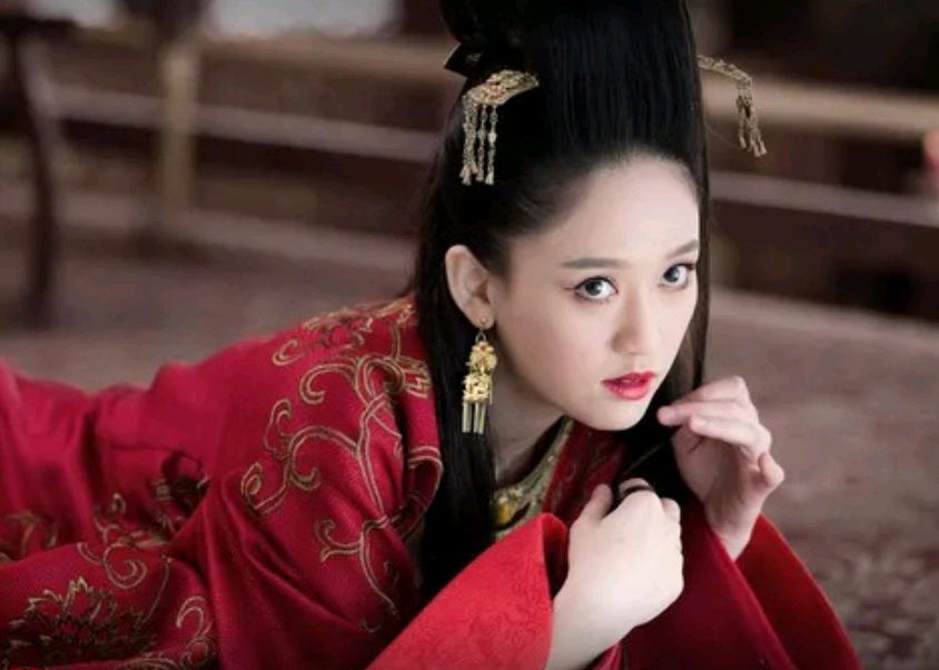 “明明是女配，偏要把自己演成女主”的5部剧，我最服第5位