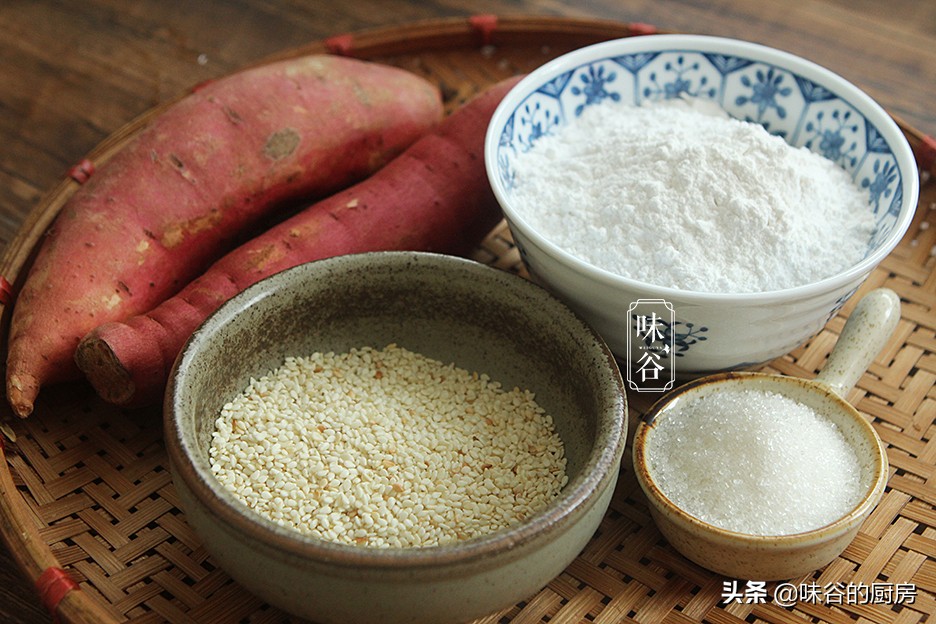 早餐饼新吃法，加1个红薯，不揉面不发面，香甜好吃，营养又顶饱