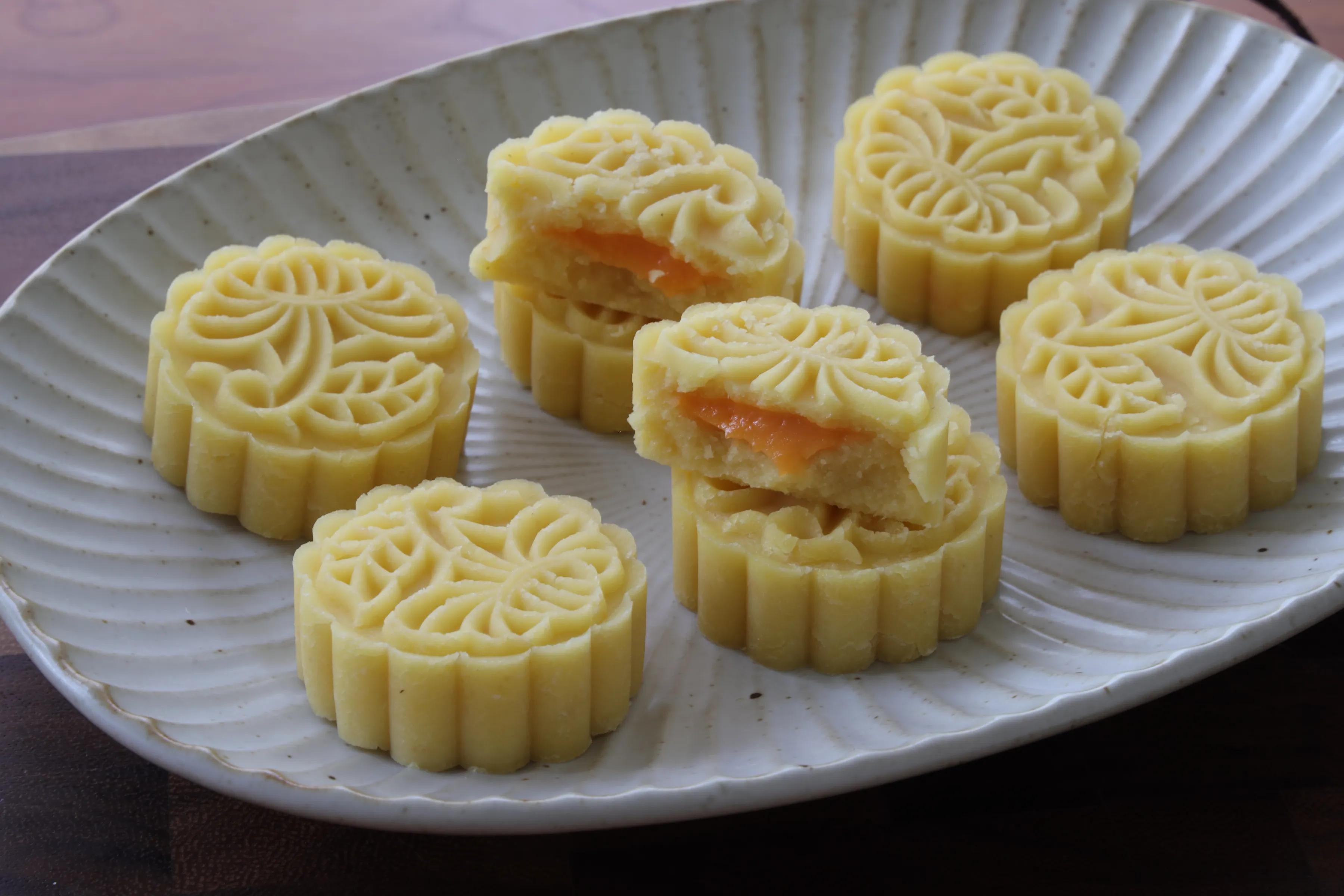 教你做流心綠豆糕，香甜不粘牙，送人倍有面子，夏天必吃的甜點