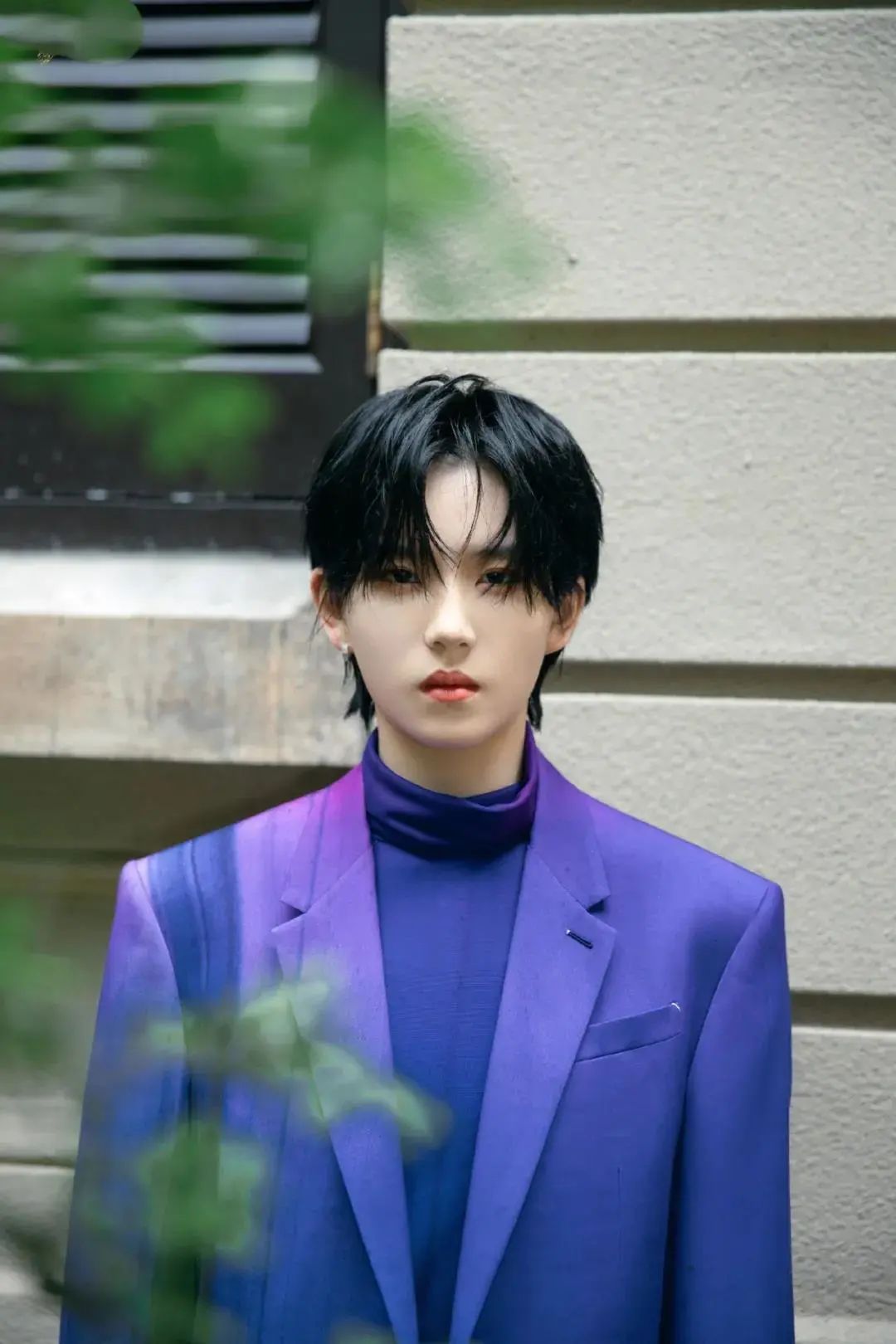 陆柯燃在爆裂舞台里杀疯了酷飒穿搭get起来