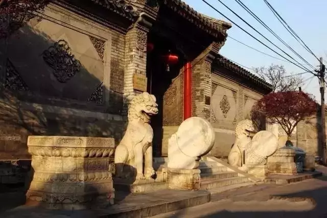 中國古建之美｜門、門墩、門環、門釘、斗拱、飛檐、屋頂、馬頭墻