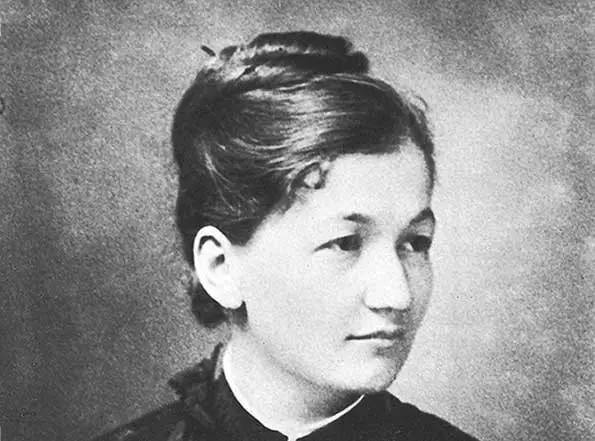 德国少年辍学建百亿跨国集团，花甲失子造就博