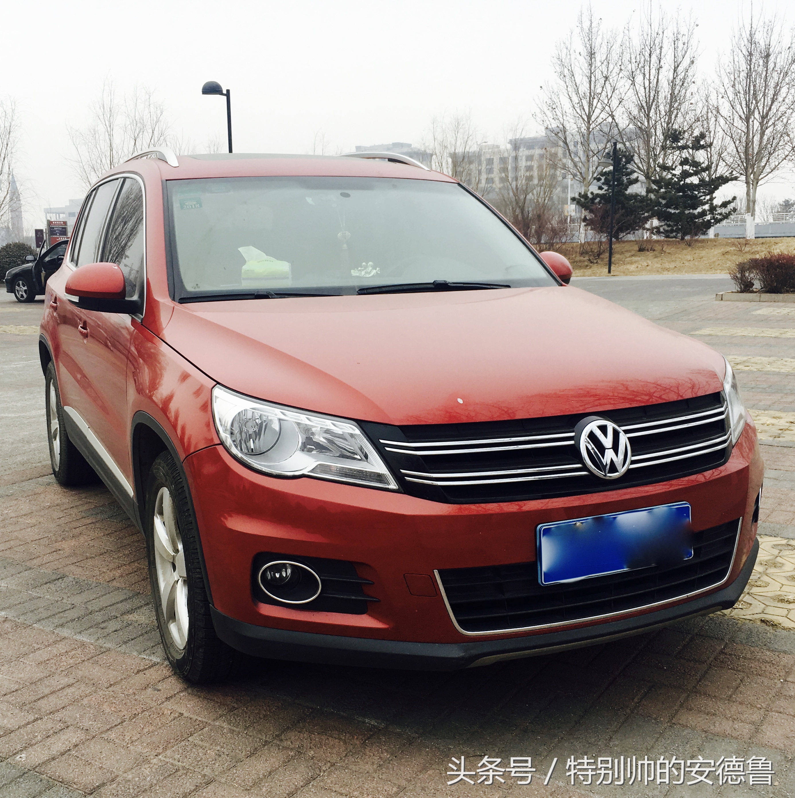 2012的红色“神车”大众途观，底盘太低流过“血”