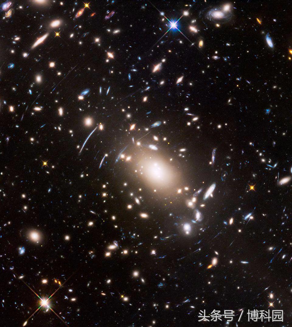 只有暗物质才能解释宇宙，而不是被修正的引力理论
