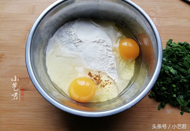 图片[5]-传统韭菜鸡蛋煎饼的做法 很容易学会 春季招待客人一道必备小吃-起舞食谱网