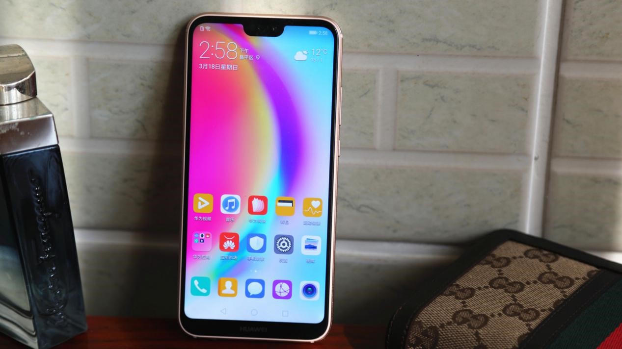 HUAWEI nova 3e评测－确实敲中了许多年轻人在购机时的“痛点”