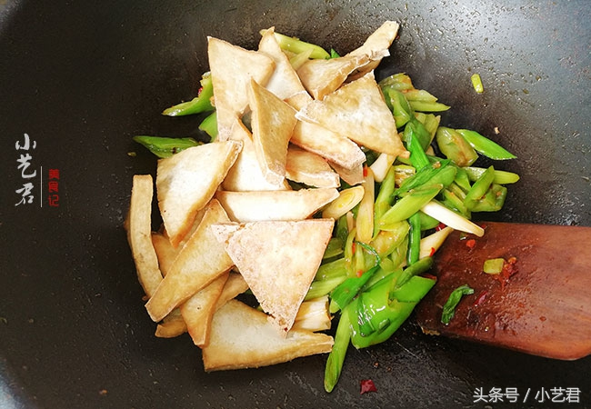 图片[10]-【青蒜炒豆腐】做法步骤图   媳妇每天都惦记着-起舞食谱网