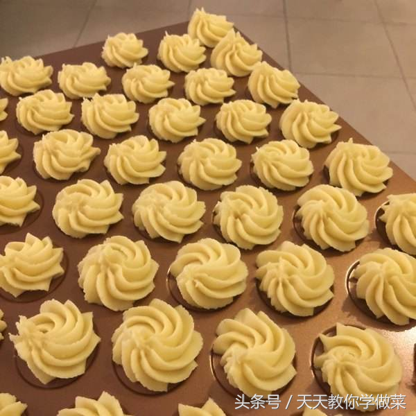 Strange cake of music of raw ingredient butter, delicate bit heart, drop broken bits crisply, person of hand incomplete star also can learn! 