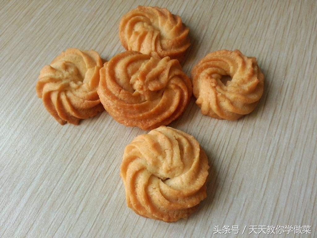 Strange cake of music of raw ingredient butter, delicate bit heart, drop broken bits crisply, person of hand incomplete star also can learn! 