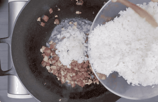 图片[8]-“炒糯米饭”的做法 生米直接炒出锅我吃了3大碗-起舞食谱网