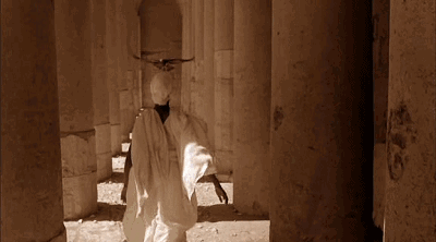 他人间蒸发13年，拍出了这部美到窒息的片