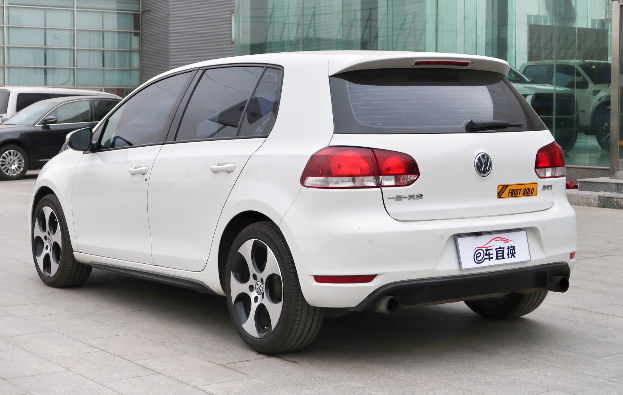 2012高尔夫(大众2012款 高尔夫 2.0TSI GTI 图集鉴赏)