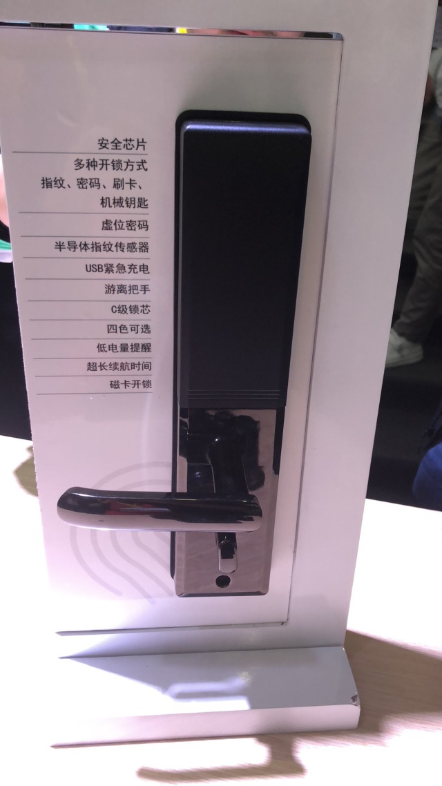 nubia Z18 mini 今天公布：2400万清晰度，小公牛视频语音扶持