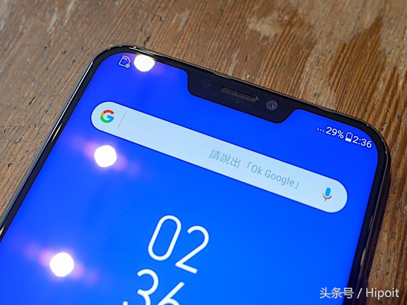 asus新中端机ZenFone 5拆箱：90%屏幕比例，一个有下颌的iPhone X