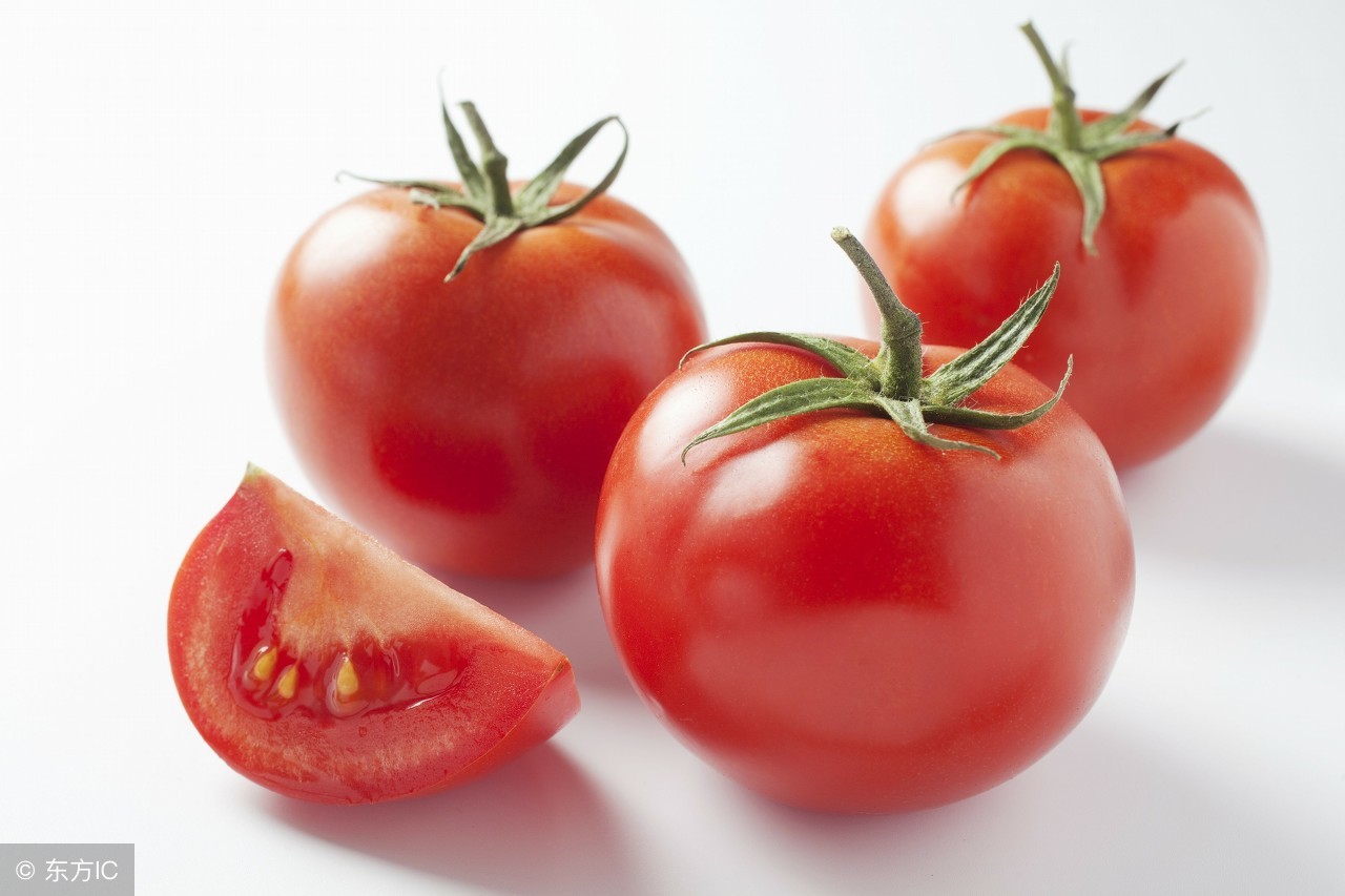 西红柿生吃好还是熟吃好？看实际需求，选择不同的吃法