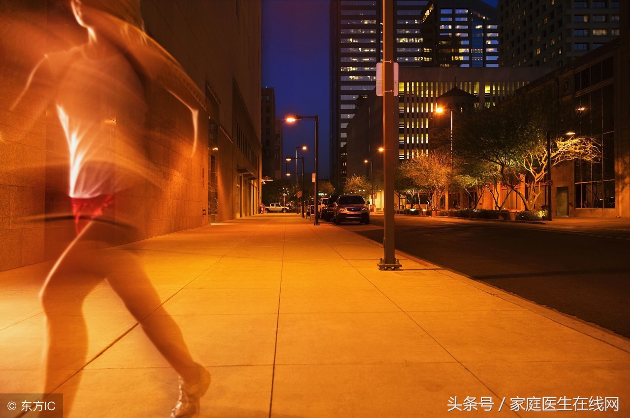 夜跑有这4大好处，难怪有些人选择晚上出去跑步，你有吗