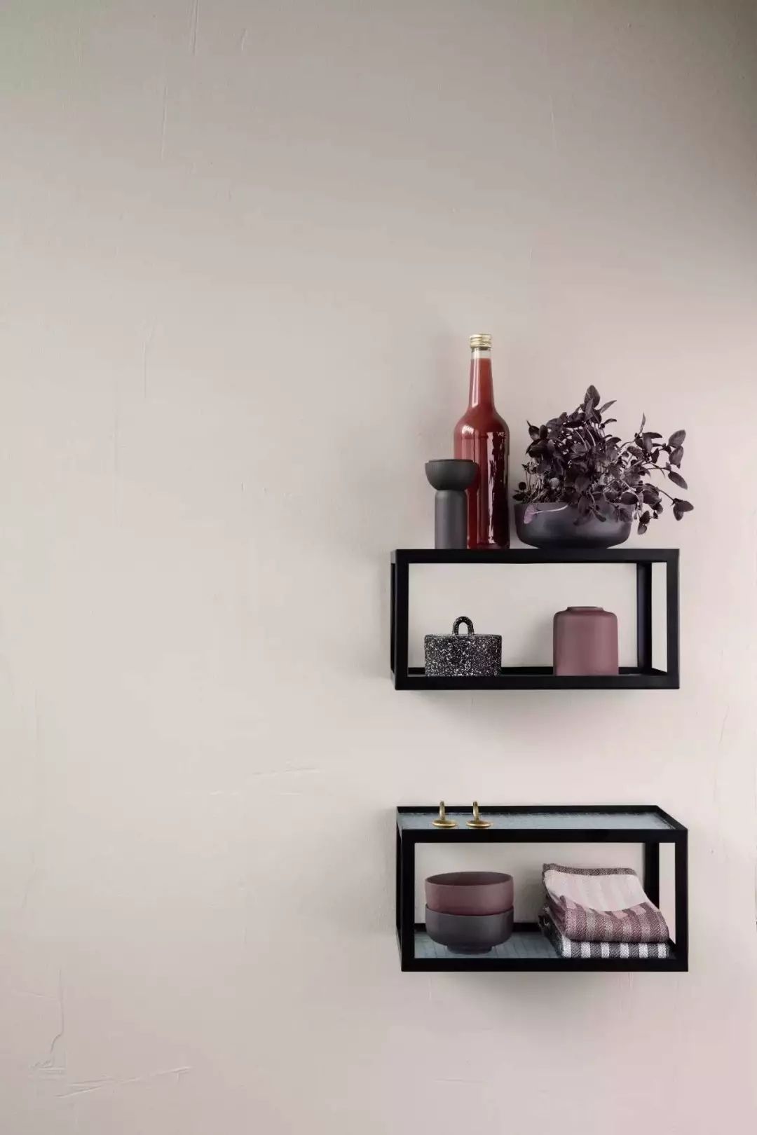 我原本以为北欧风已经很简单了,没想到还有极简北欧风……