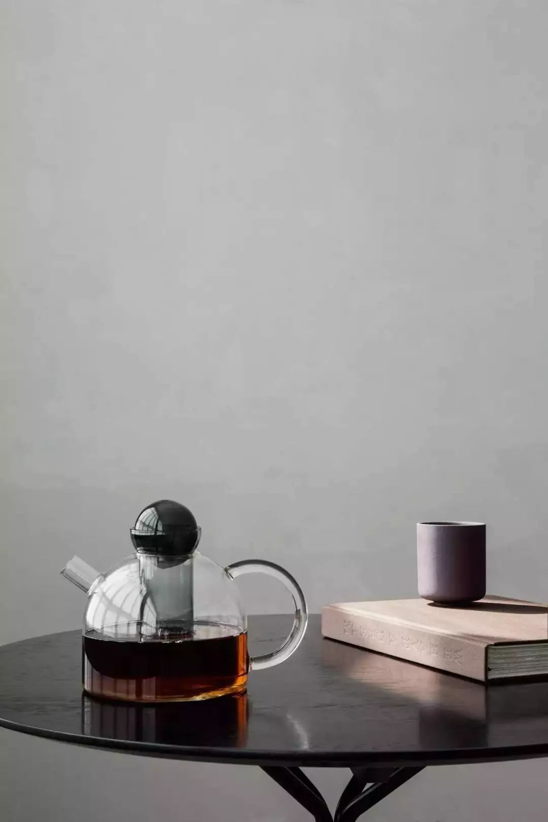 我原本以为北欧风已经很简单了,没想到还有极简北欧风……