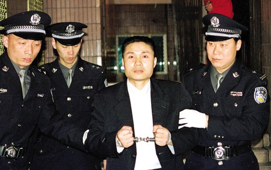 中国第一悍匪张君，被捕时对文强说了一句话，10年后居然成为现实