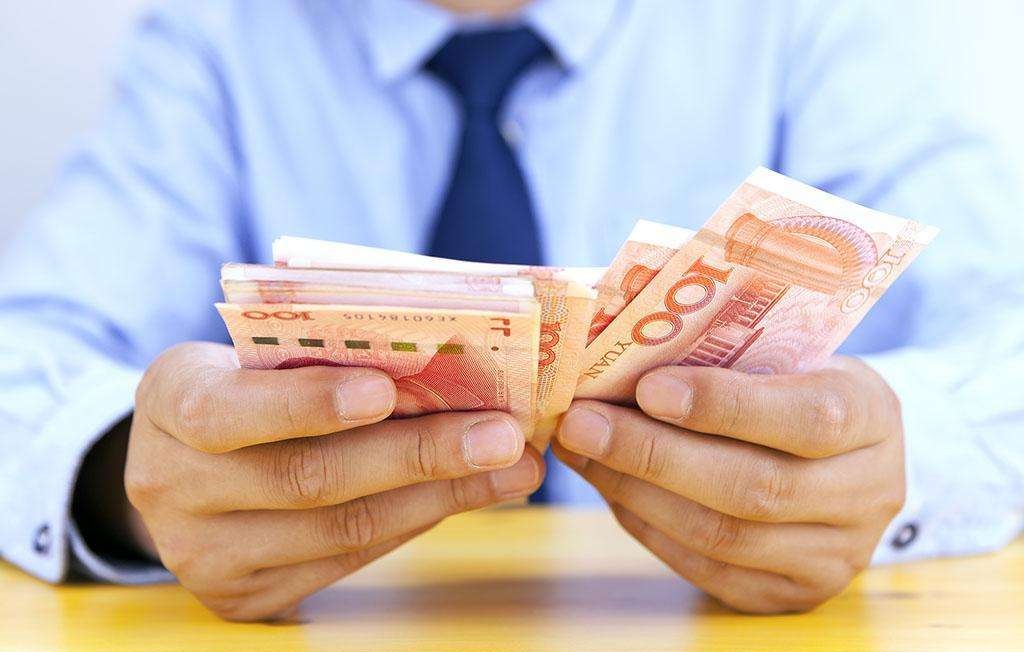 为啥农村现在赚钱很难？农村里的人越来越少？