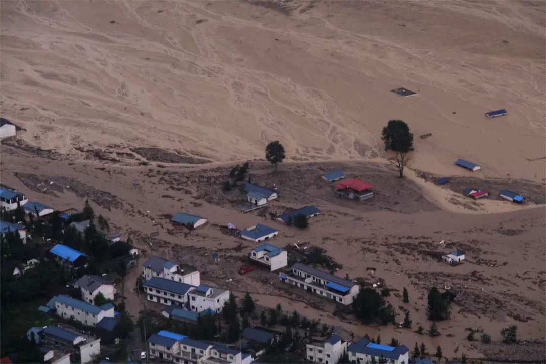 两个中国设计师的农村项目，竟吊打国外顶级豪宅，当选全球最佳住宅TOP10