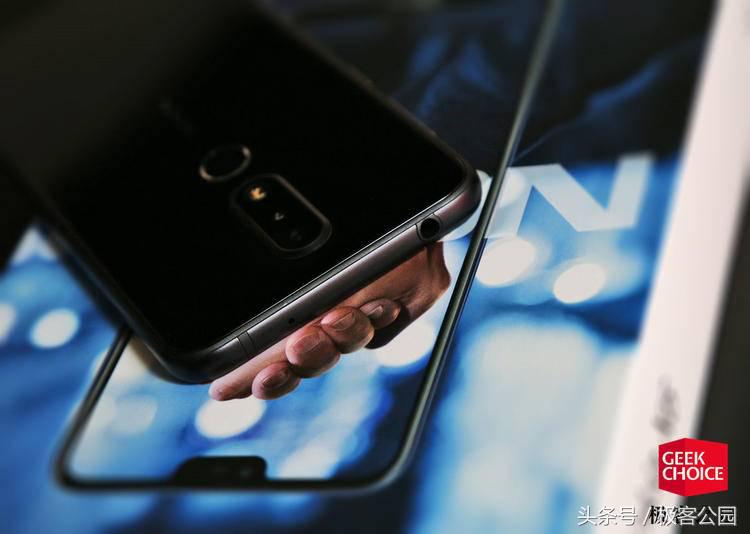 Nokia X6 感受：流行的「刘海屏」和骁龙处理器 636，却要是 1299 元