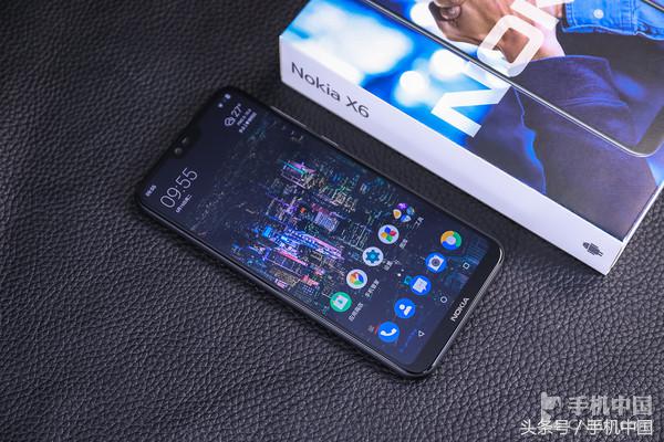 Nokia X6评测：创新与情怀的一次碰撞