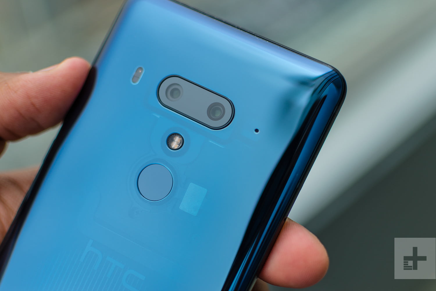 HTC U12和Google Pixel 2 XL:HTC能灭掉安卓的霸者吗？